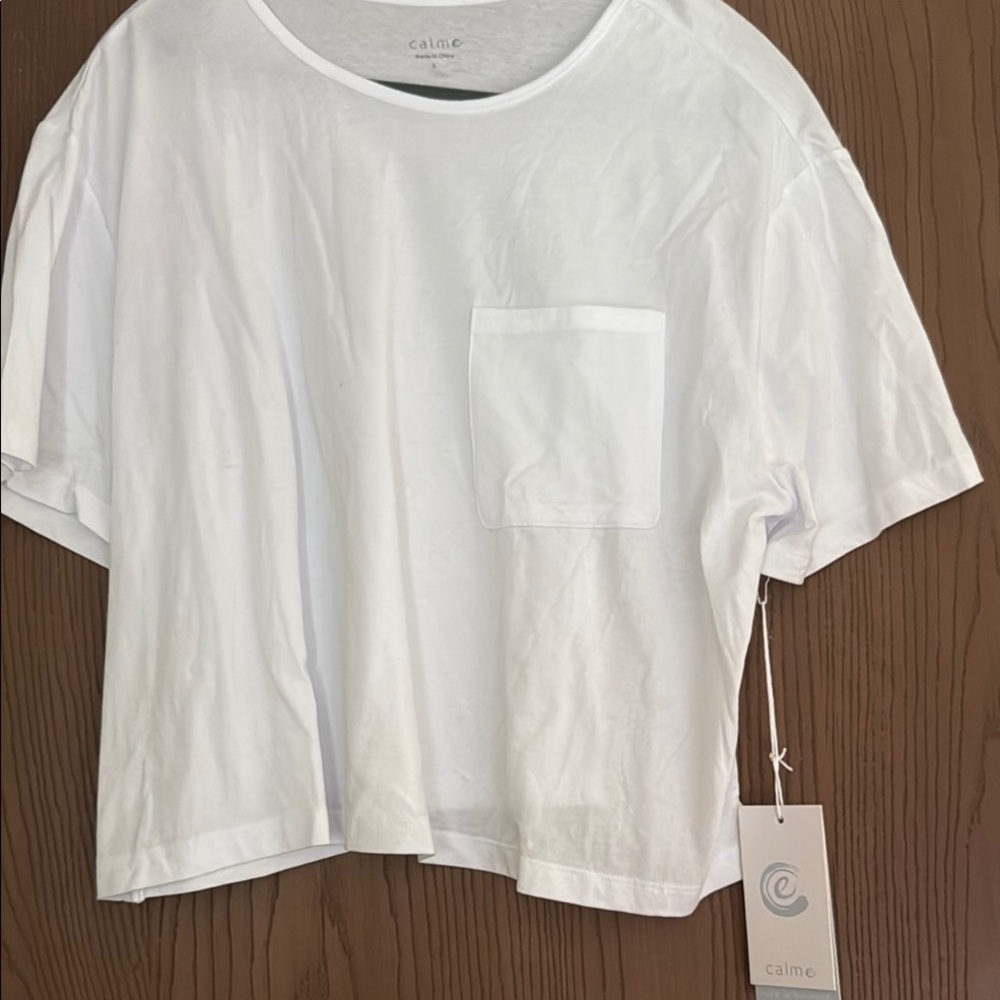 Johnny Was Calme White Short Sleeve Crop Tee - Picture 2 of 9